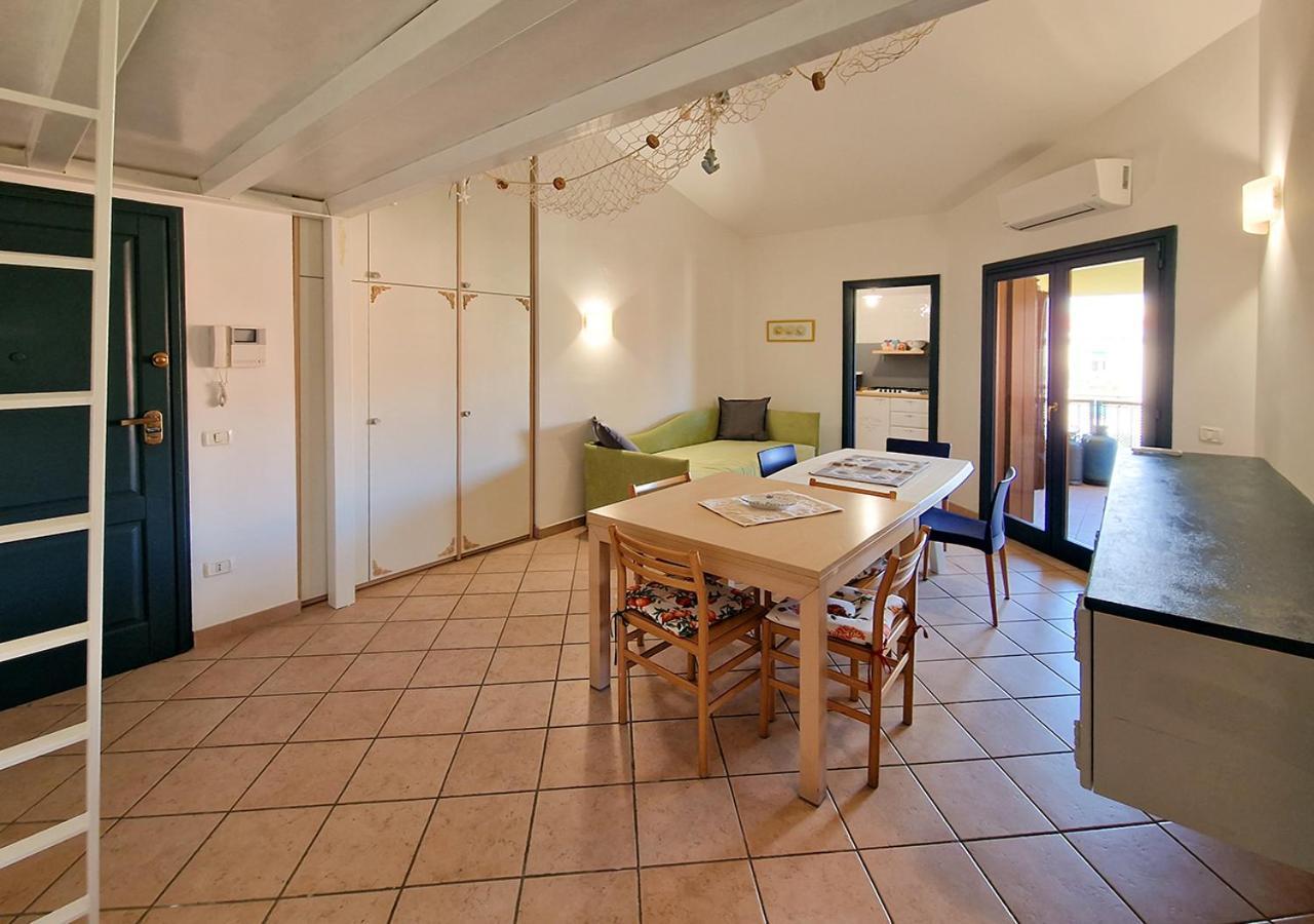 Murphy Holiday Home - Residenza Aldo Moro 02 La Maddalena  Exterior photo