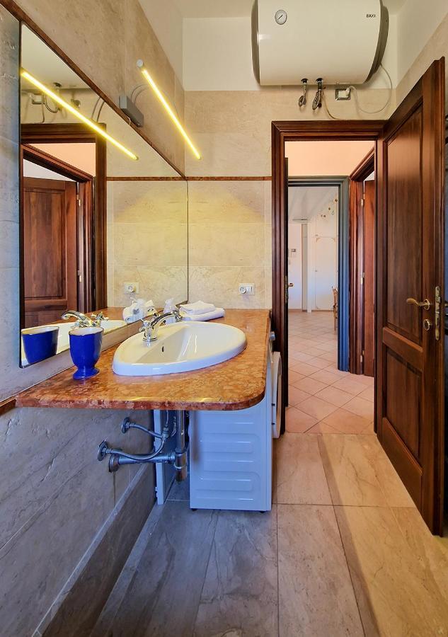 Murphy Holiday Home - Residenza Aldo Moro 02 La Maddalena  Exterior photo
